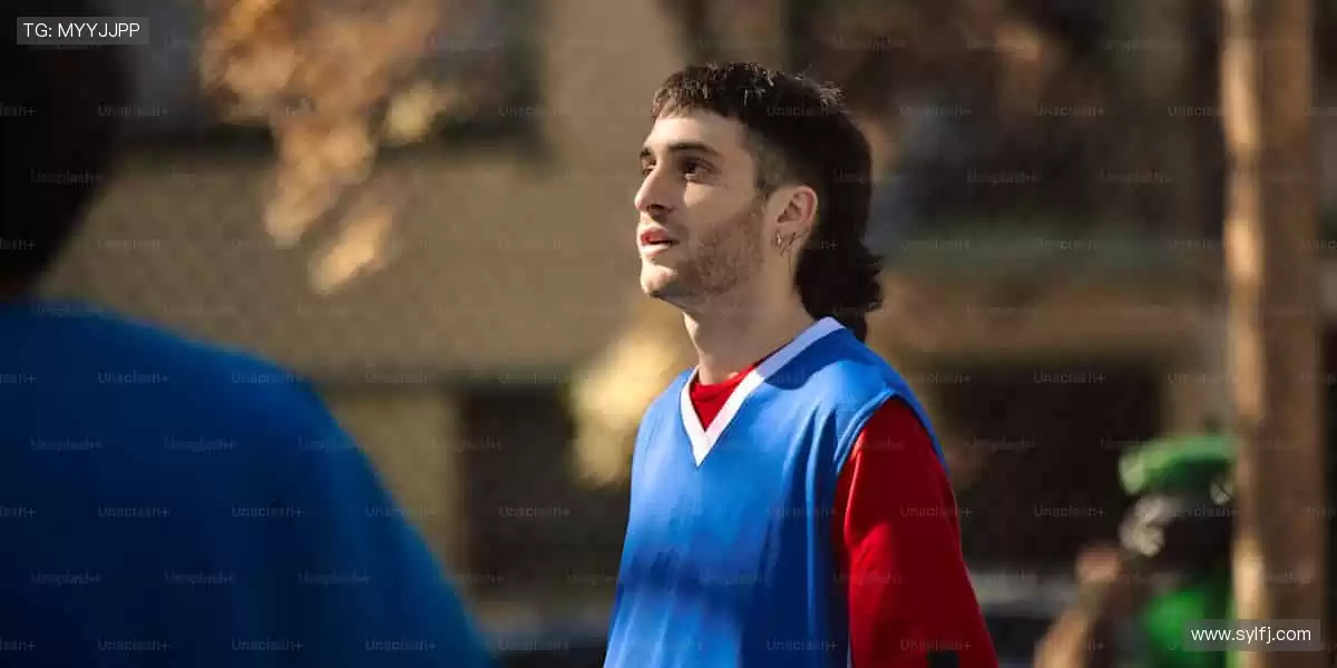 📱 弹幕互动,让观赛更有温度!